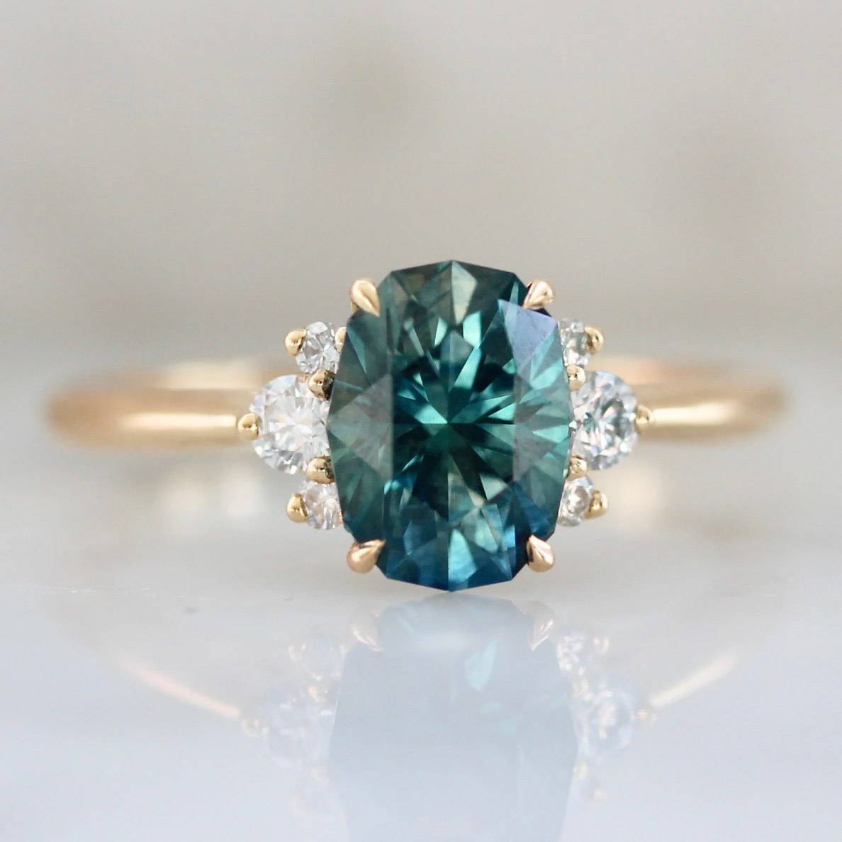 ethically sourced montana-sapphire-and-diamond-ring 