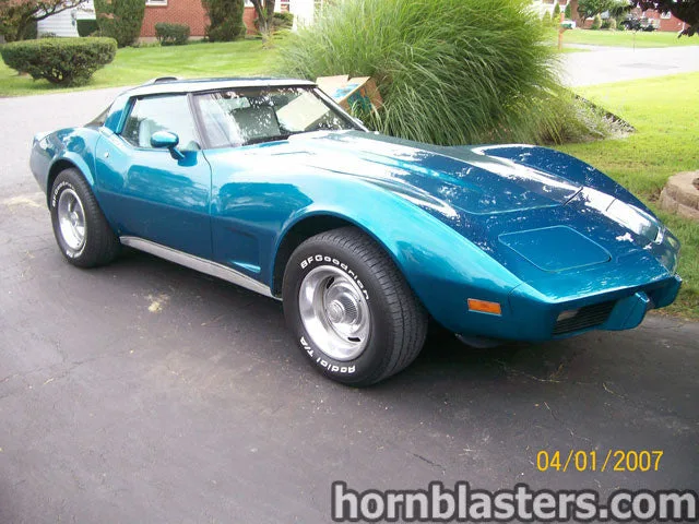 Front-three-quarter view Craig's 1979 Chevrolet Corvette C3 sports car HornBlasters Shocker XL train horns featured customer install gallery photo 1