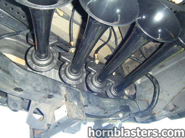 2003 Ford F150 Lightning - Shocker XL Train Horn Install - Horn View 2