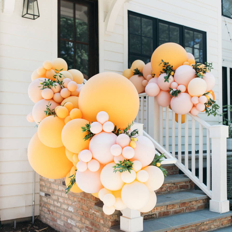 Outdoor Classic Yard Balloon Arches — North Shore Balloon Decor