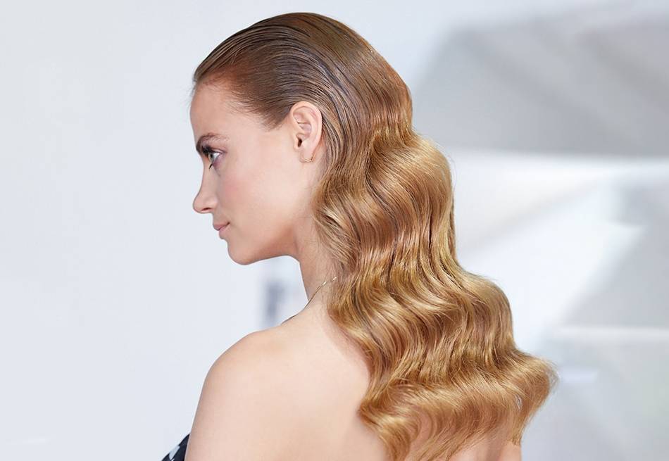 Image of Swept-back waves shoulder length hair