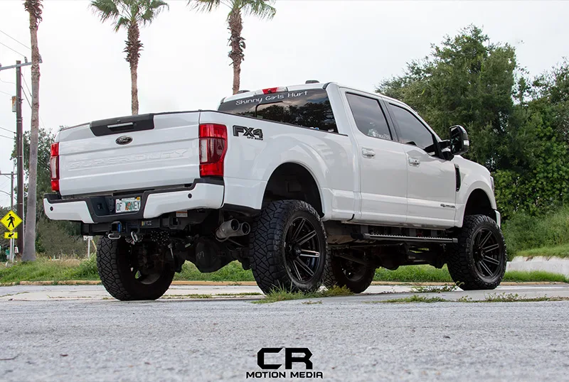Jennifer's 2021 Ford F250 Train Horn Install