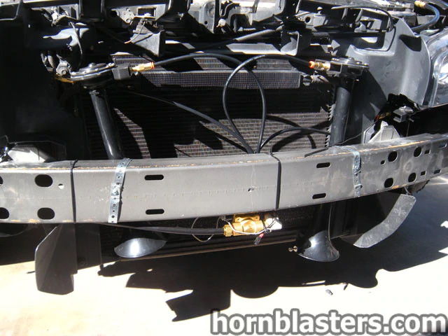 David's 2008 Dodge Charger Train Horn Install