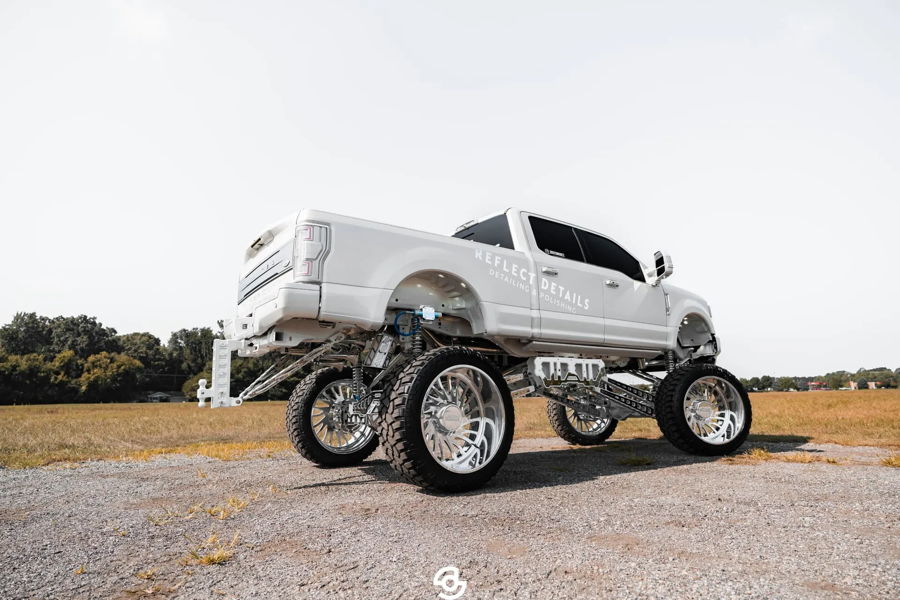 2022 Ford F250 with Admiral 544 Train Horn Kit and Goliath Train Horn Mount installed