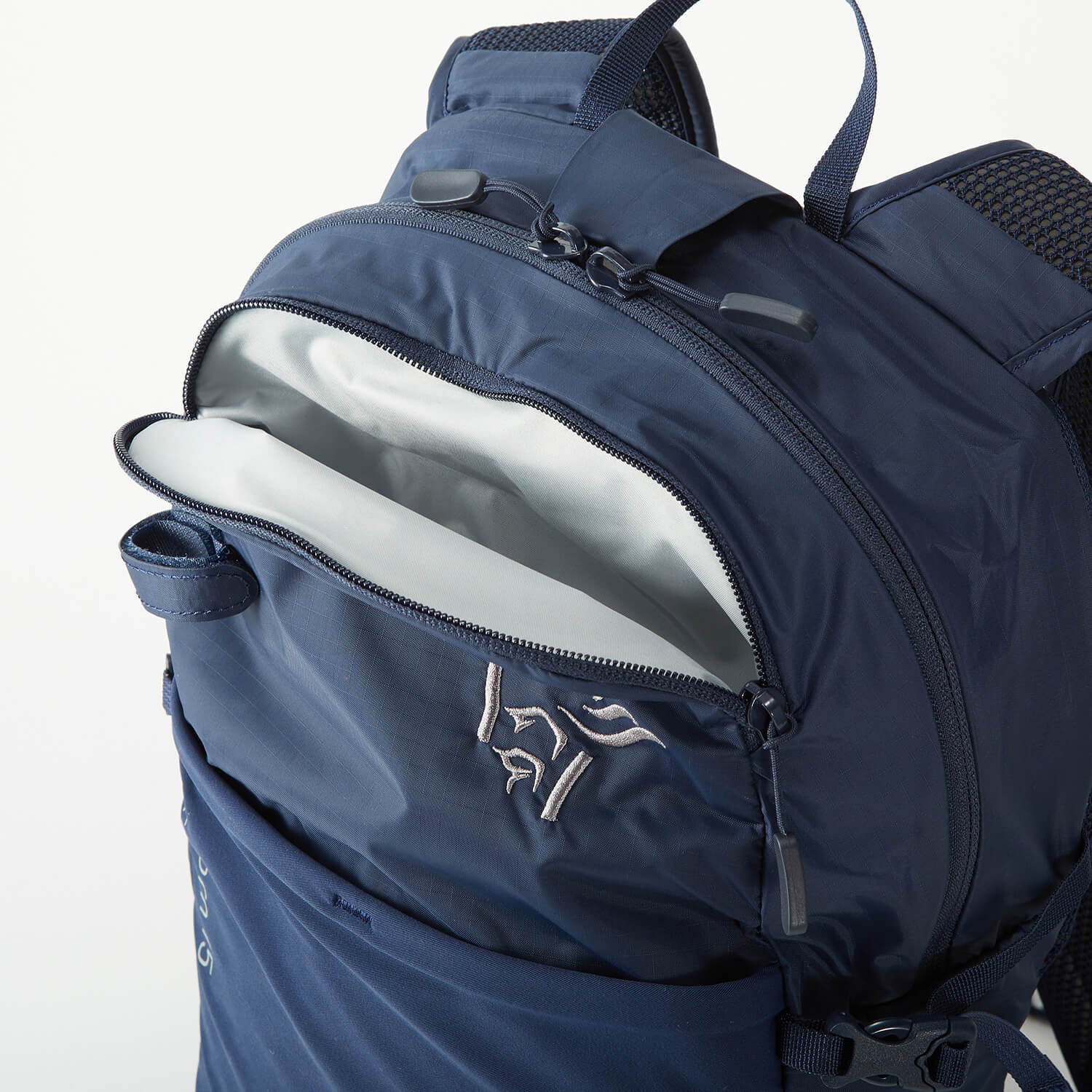 NORRONA（ノローナ）/ビティホーン 15Lパック/ネイビー/MENS