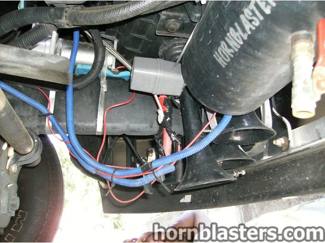 Completed Shocker XL train horn setup on Jon's 2006 Dodge Ram 1500