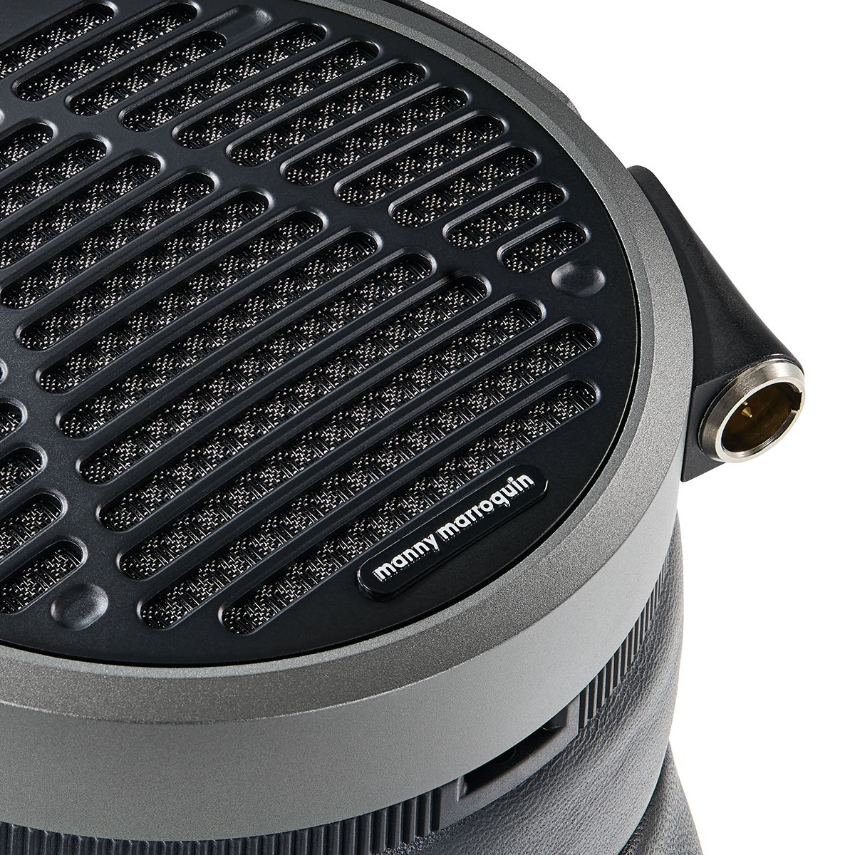 A closeup photo of the MM-520 Grille