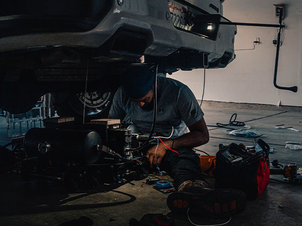 Jagjit's 2021 GMC Sierra 1500 AT4 Train Horn Install