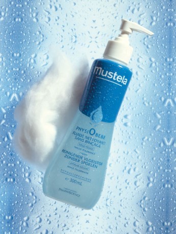 1999 - Lancio di PhysiObébé®: il 1° fluido detergente senza risciaquo, un nuovo gesto di pulizia (Innovation Prize presso JPMA / USA)