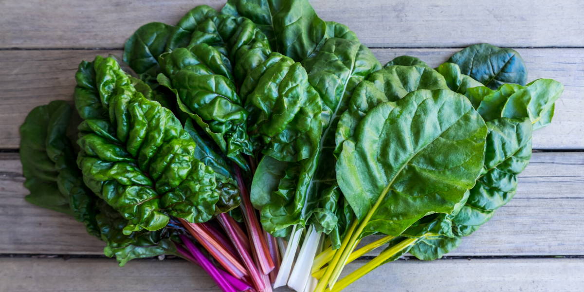 leafy greens on a wooden table|minerals for health