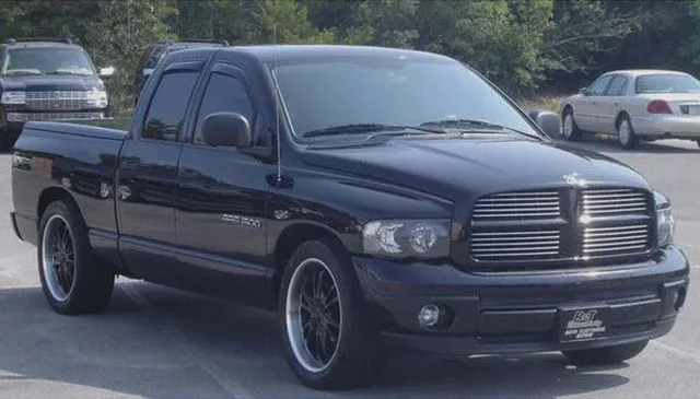 Wayne's 2003 Dodge Ram 1500 — overview of the Nathan AirChime P3 train horn install