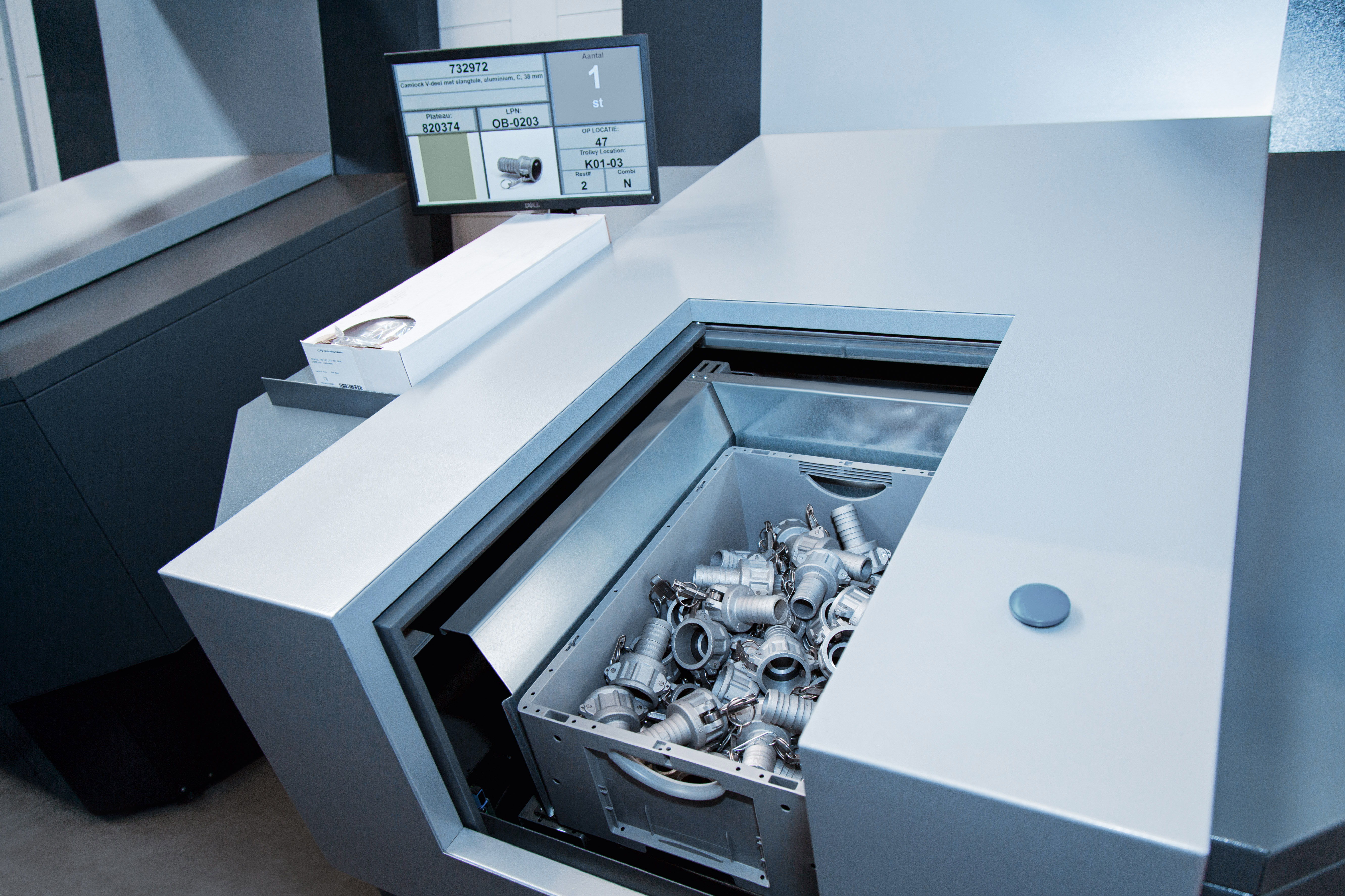 HORIZONTAL CAROUSEL MODULES FROM KARDEX