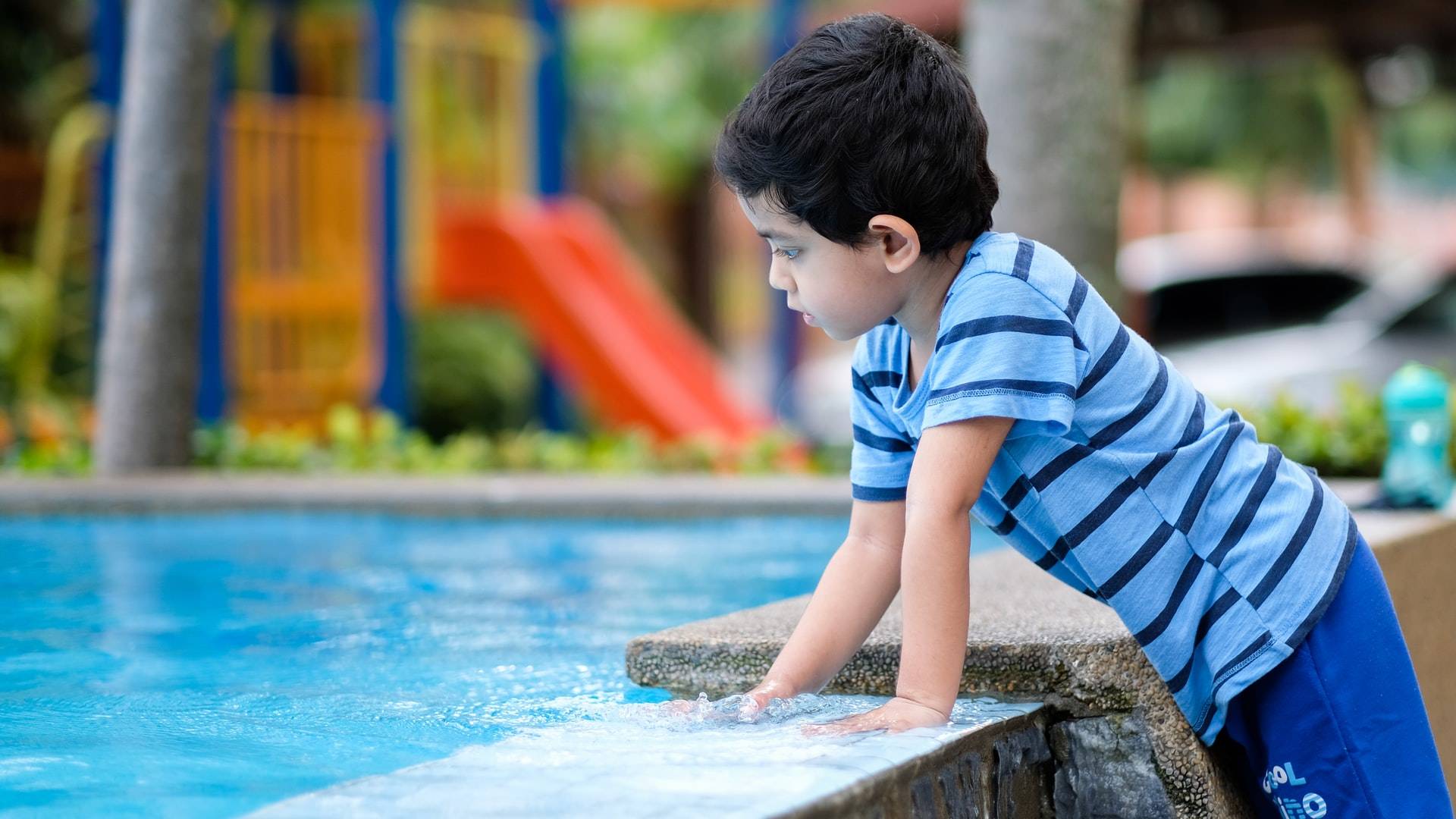 How to keep toddlers cool in hot weather