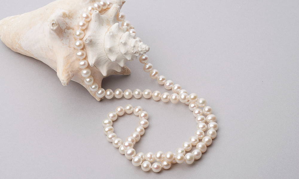 Freshwater Pearl Shapes: Off-Round Pearls