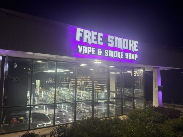 Free Smoke Vape & Smoke Shop at Sandy Springs