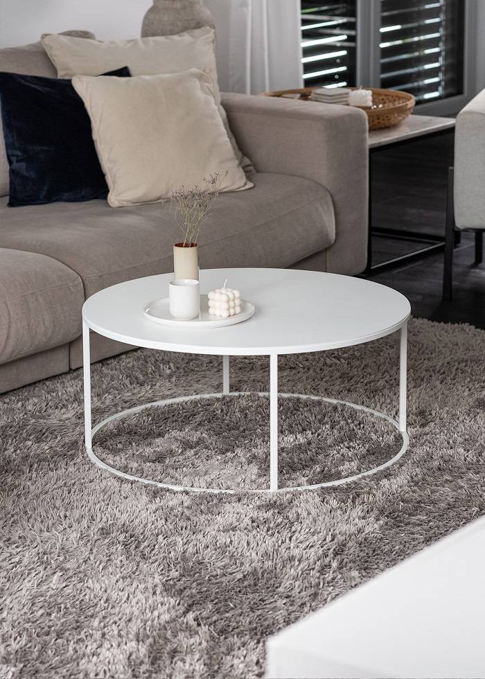 Coffee table VESINA X - White metal coffee table in the living area | metal booth