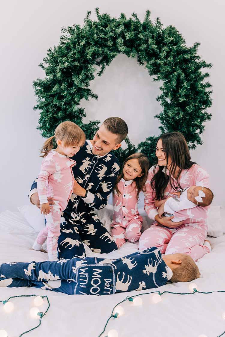 VREWARE christmas clothes for family happy new year pajamas lazy ones  pajamas matching outfits fall mommy and me pajamas