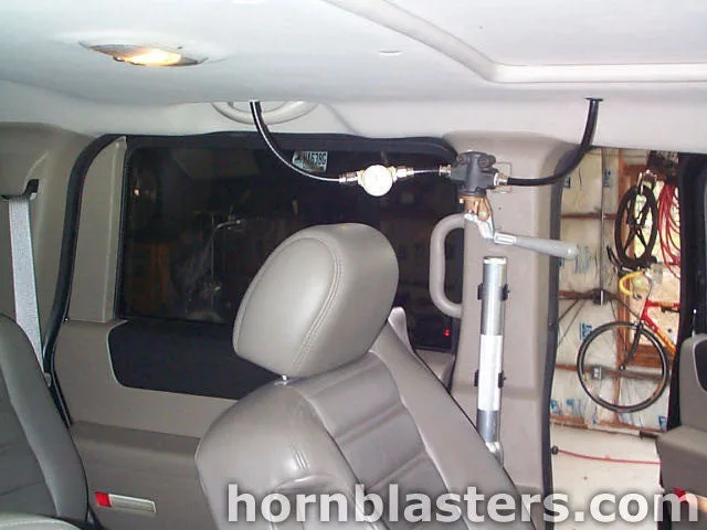 Tom's Hummer H2 Train Horn Install