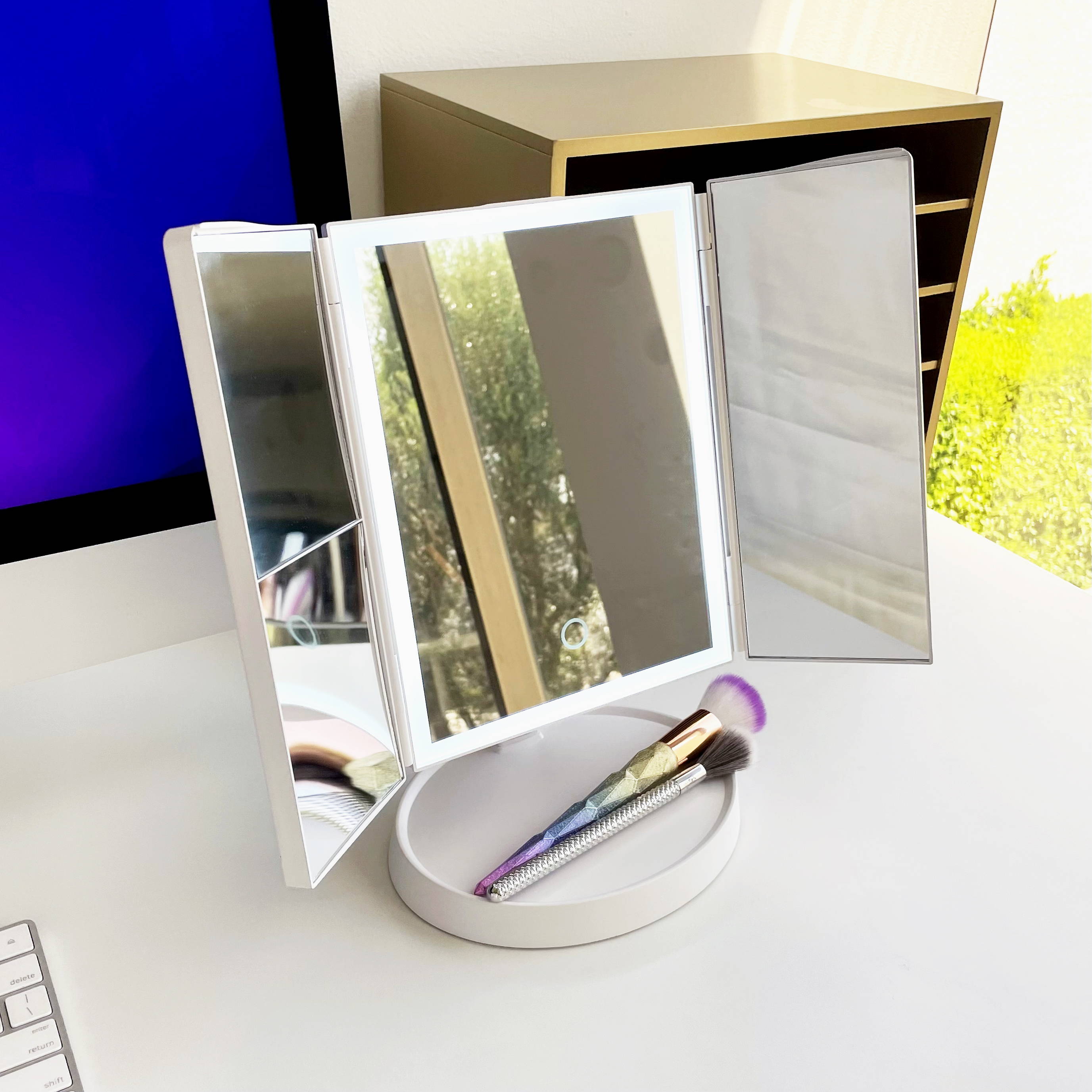 Infinity Trifold Makeup Mirror