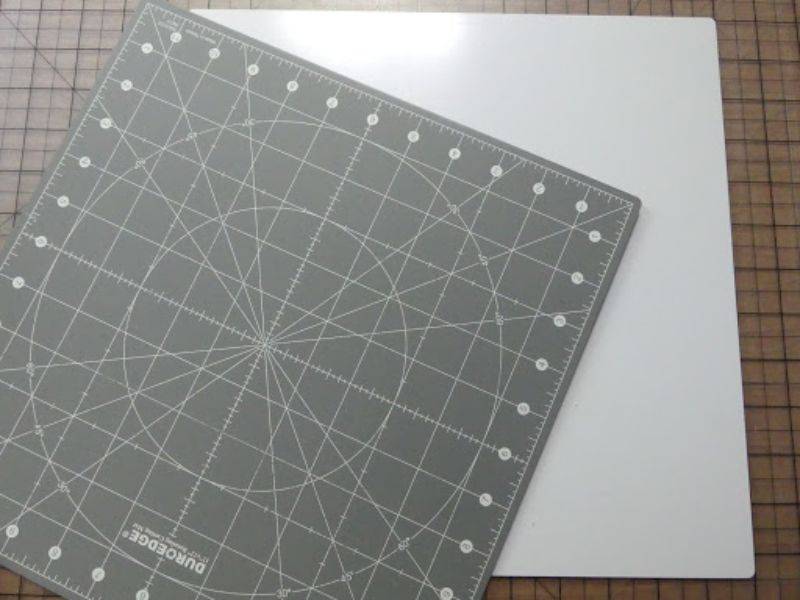 12 x 12 Rotating Cutting Mat