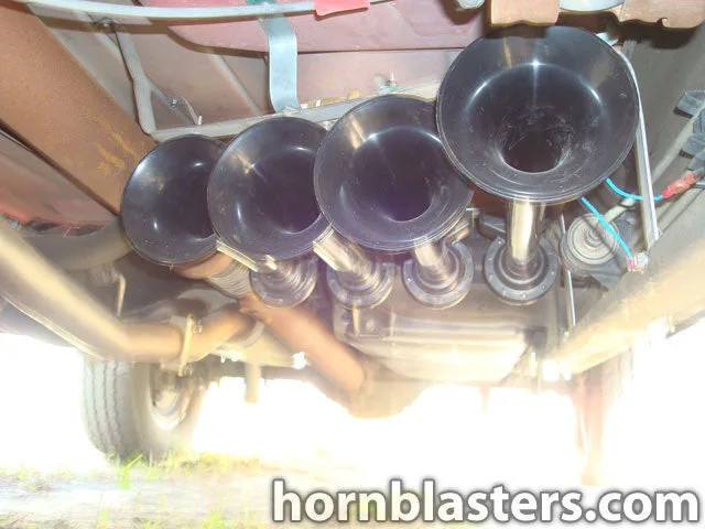 Finished customer showcase Eric's 2001 Chevrolet Silverado 1500 with Shocker XL Train Horn installed photo 6