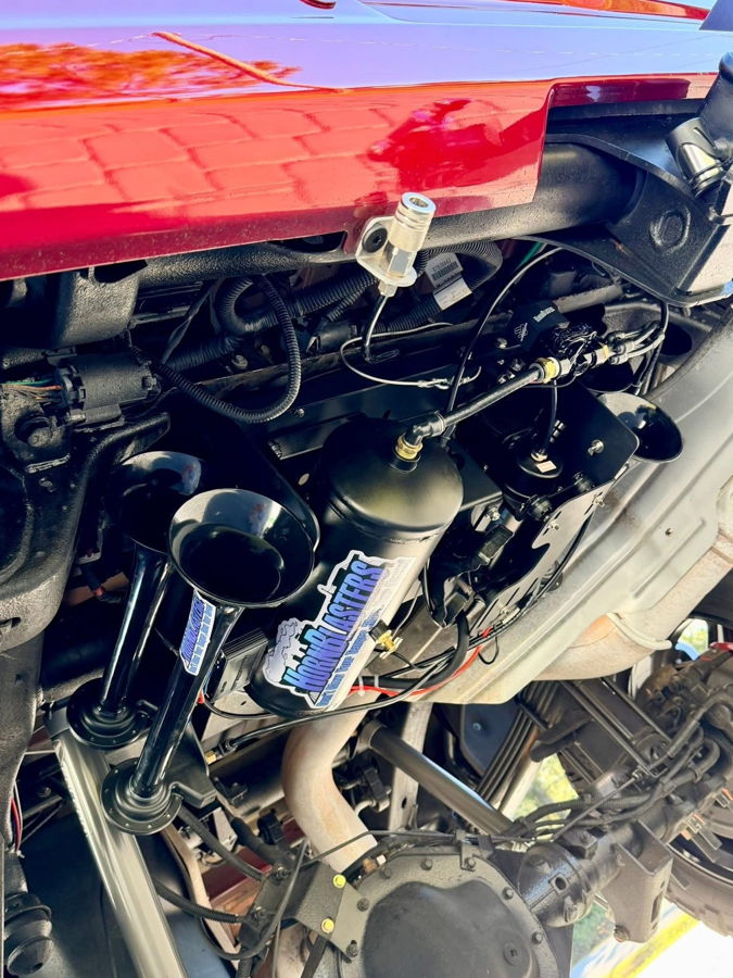 Goose's 1994 Ford Bronco Centurion Train Horn Install