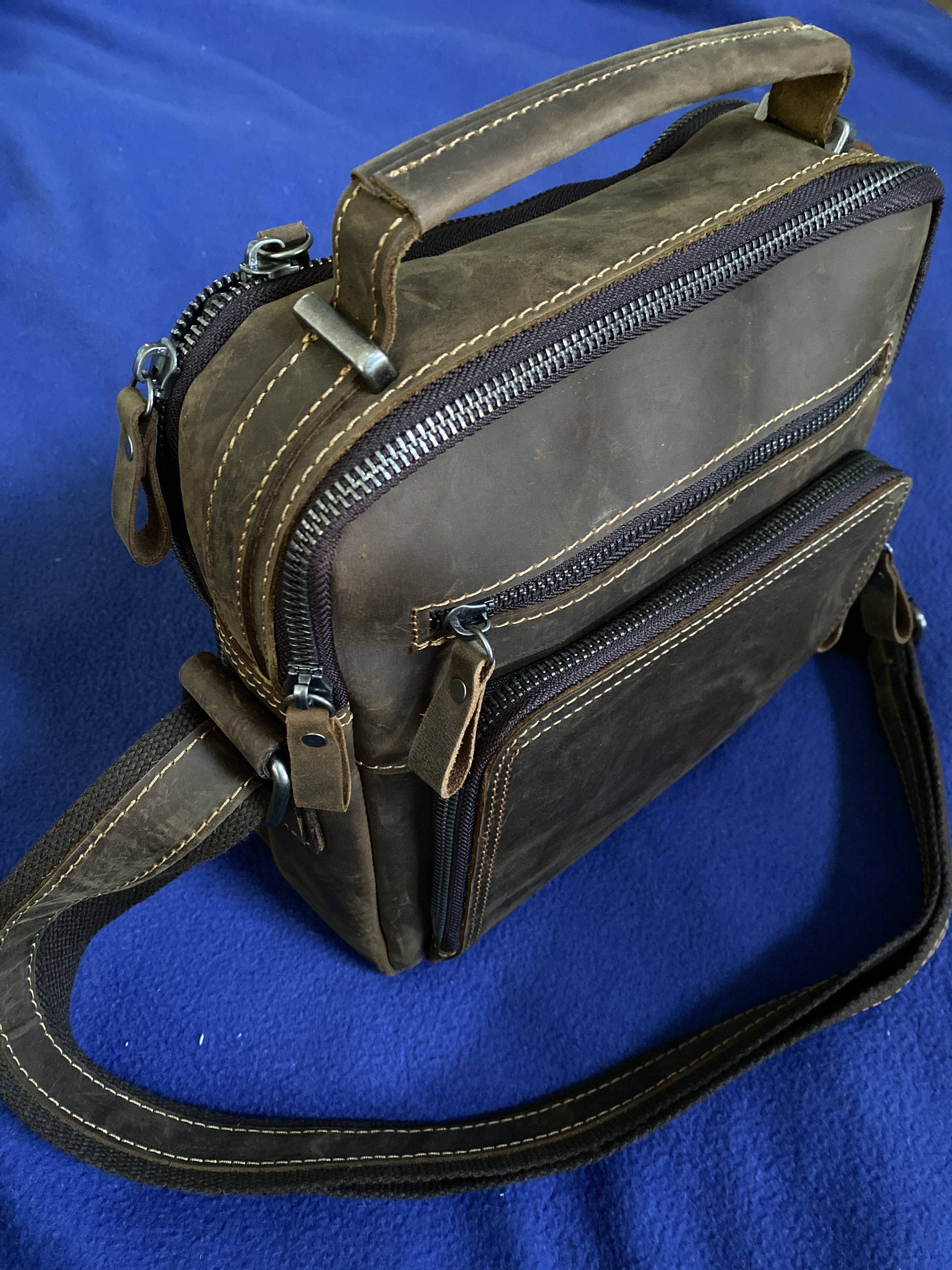 11 Stylish and Best Messenger Bags For Men - Go Far Grow Close (2022 Review)