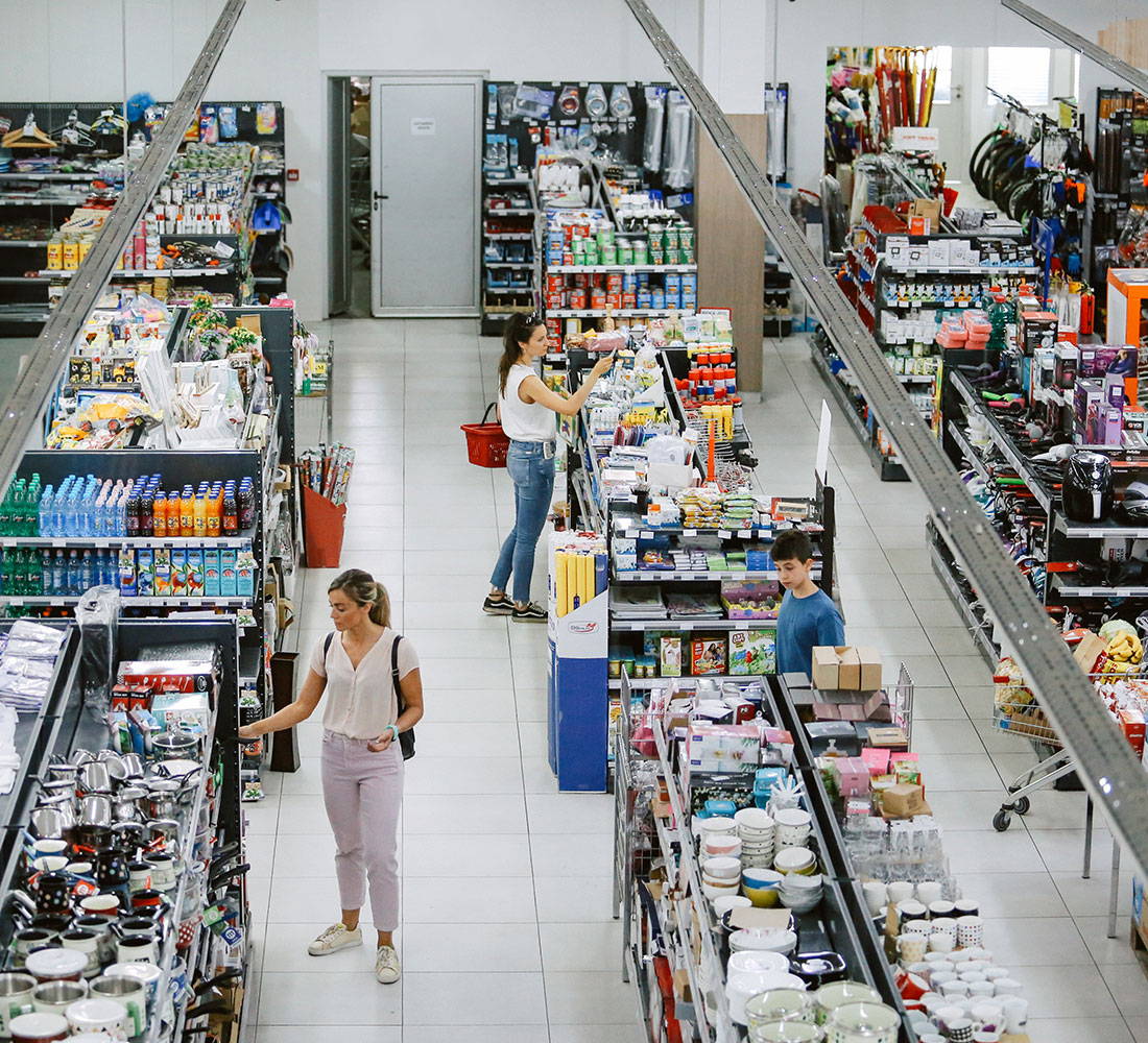 retail grocery store security cameras