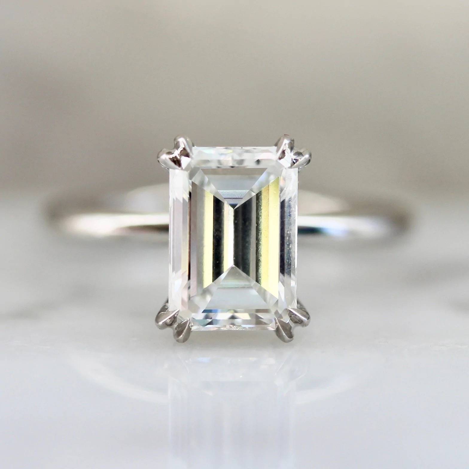 emerald-cut-diamond-ring-white-gold