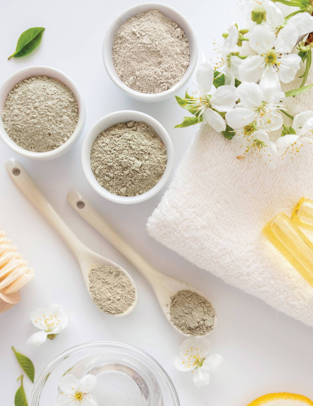Bentonite Clay For Beauty: Benefits, Uses, And Precautions Of This Skincare  Ingredient