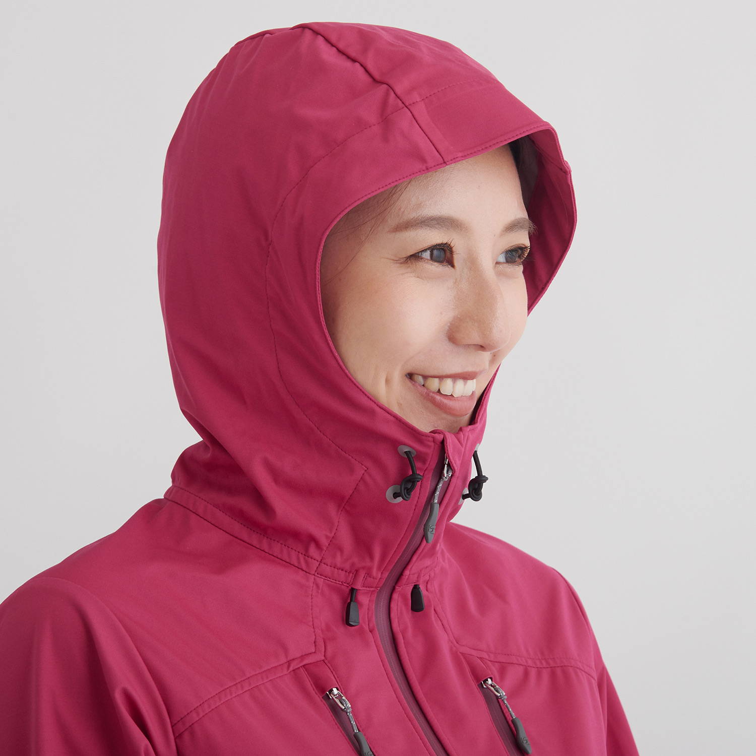 finetrack（ファイントラック）/フロウラップフーディ/ローズレッド/WOMENS