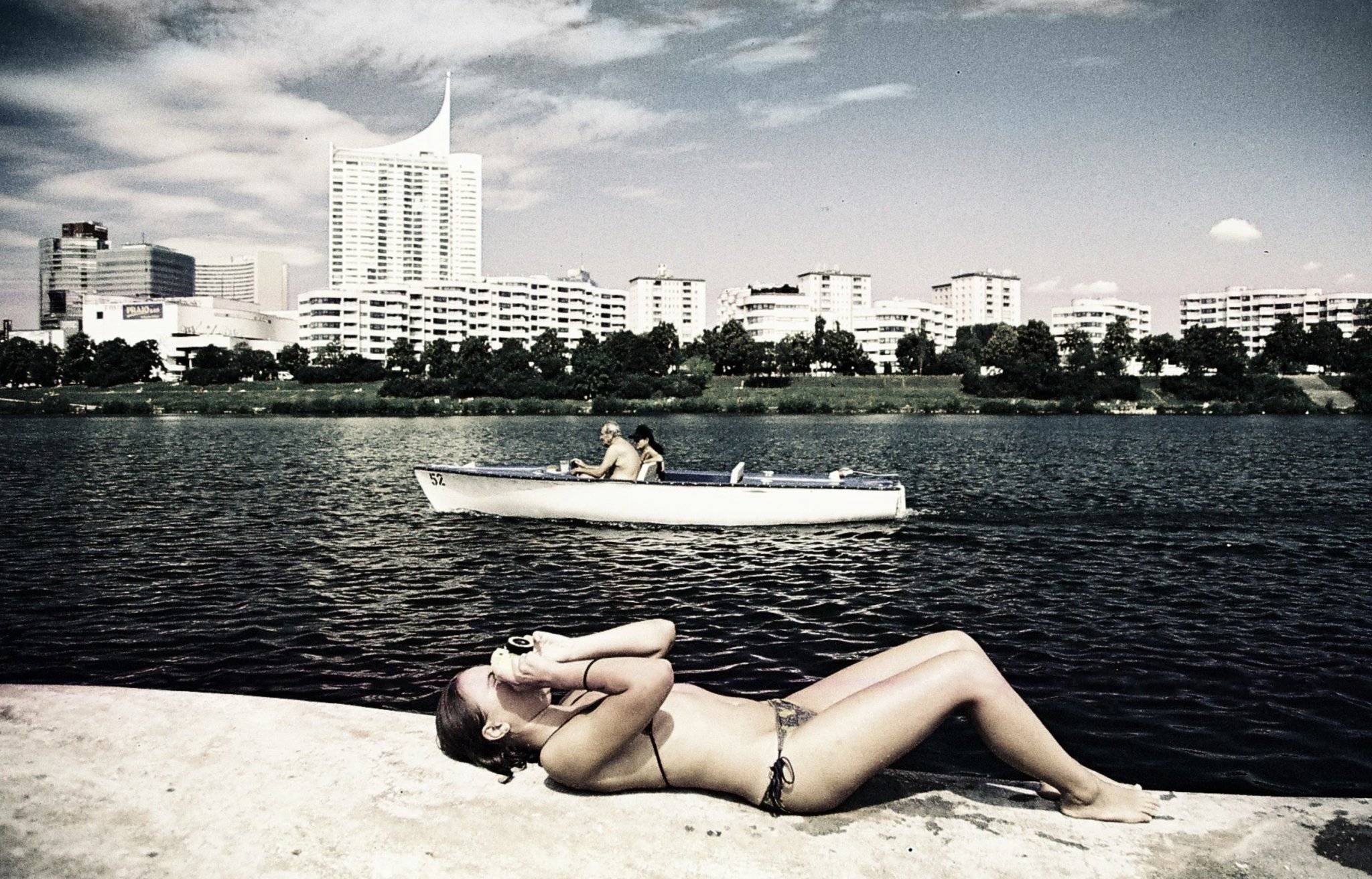 Lomography Metropolis Sample Shot