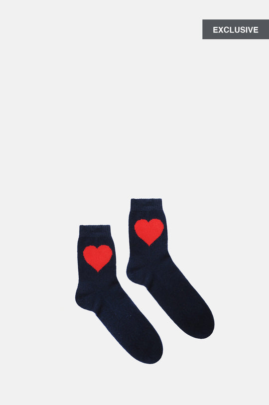 The exclusive Jumper 1234 x The Hambledon Heart Socks in navy and red.