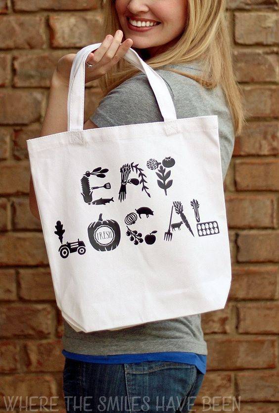 DIY Tote Bag with Heat Transfer Vinyl - My Designs In the Chaos