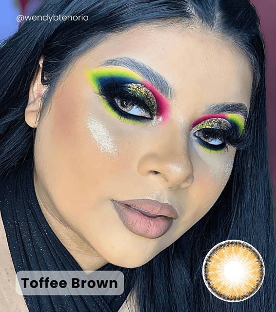 Dark eyebrows model - Toffee Brown Contacts