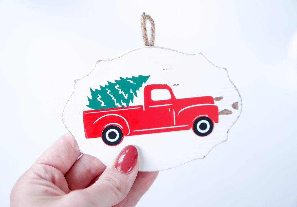 DIY Christmas Ornament Ideas Heat Transfer Vinyl on Wood and Adhesive