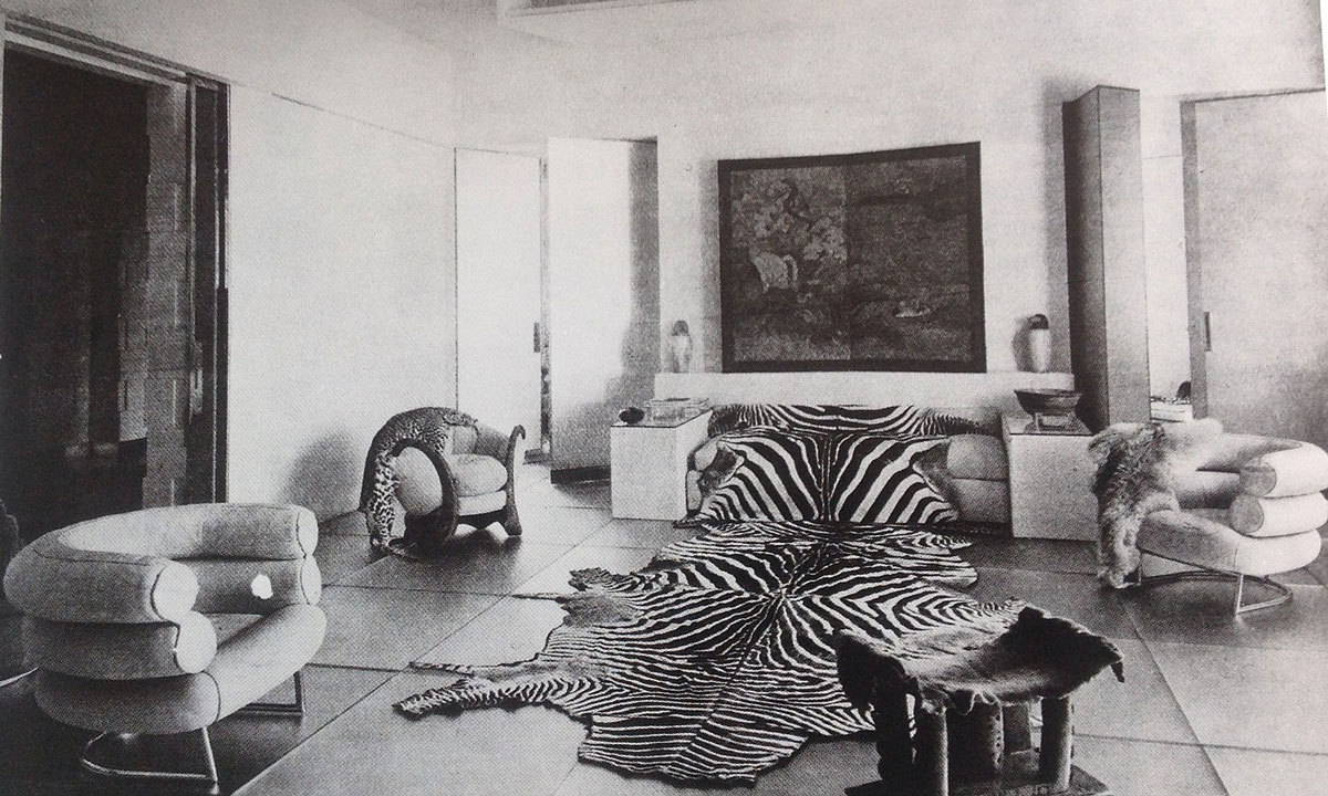 Jean Desert, Gray's first studio