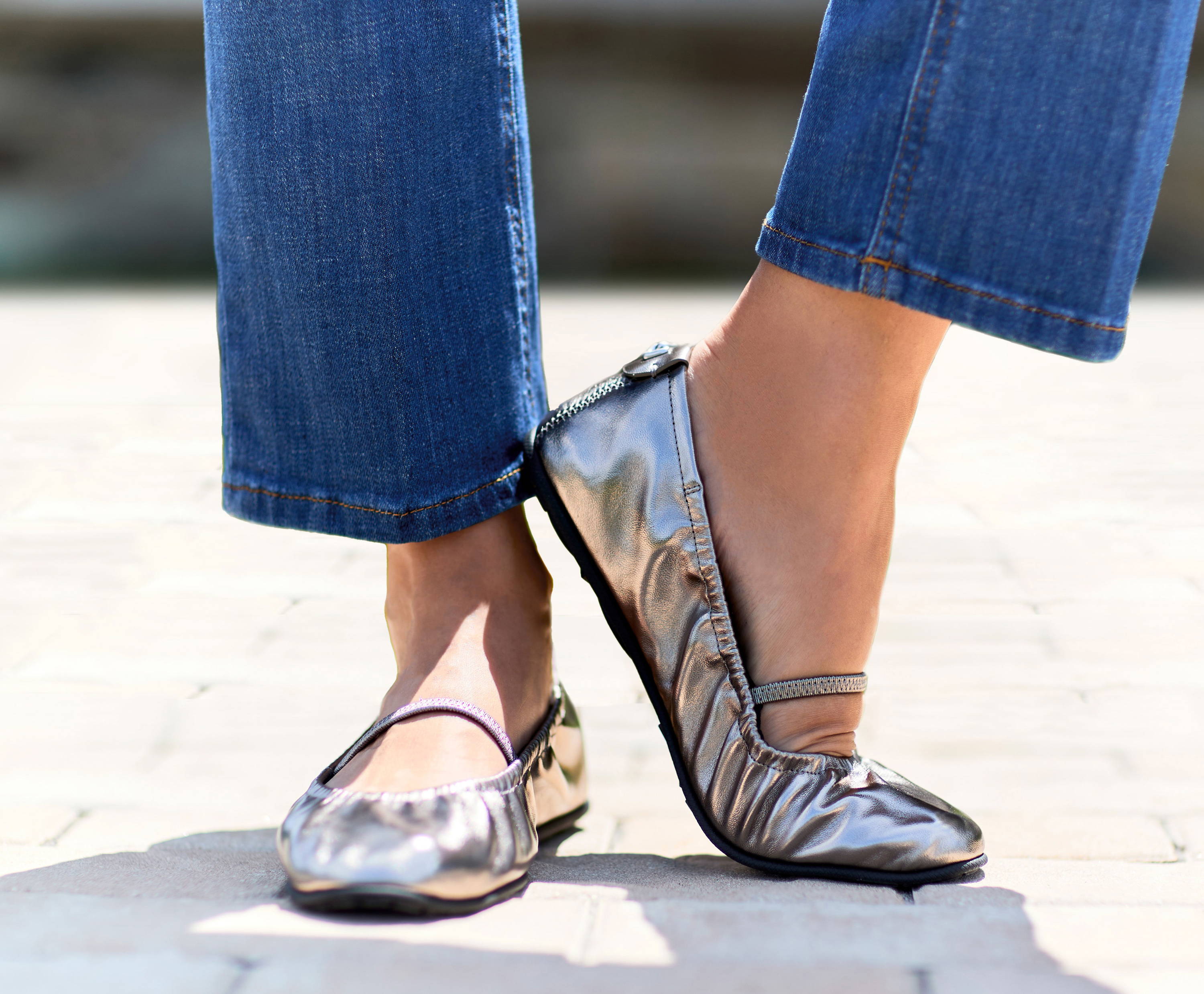 Comfortable Women's Metallic Shoes