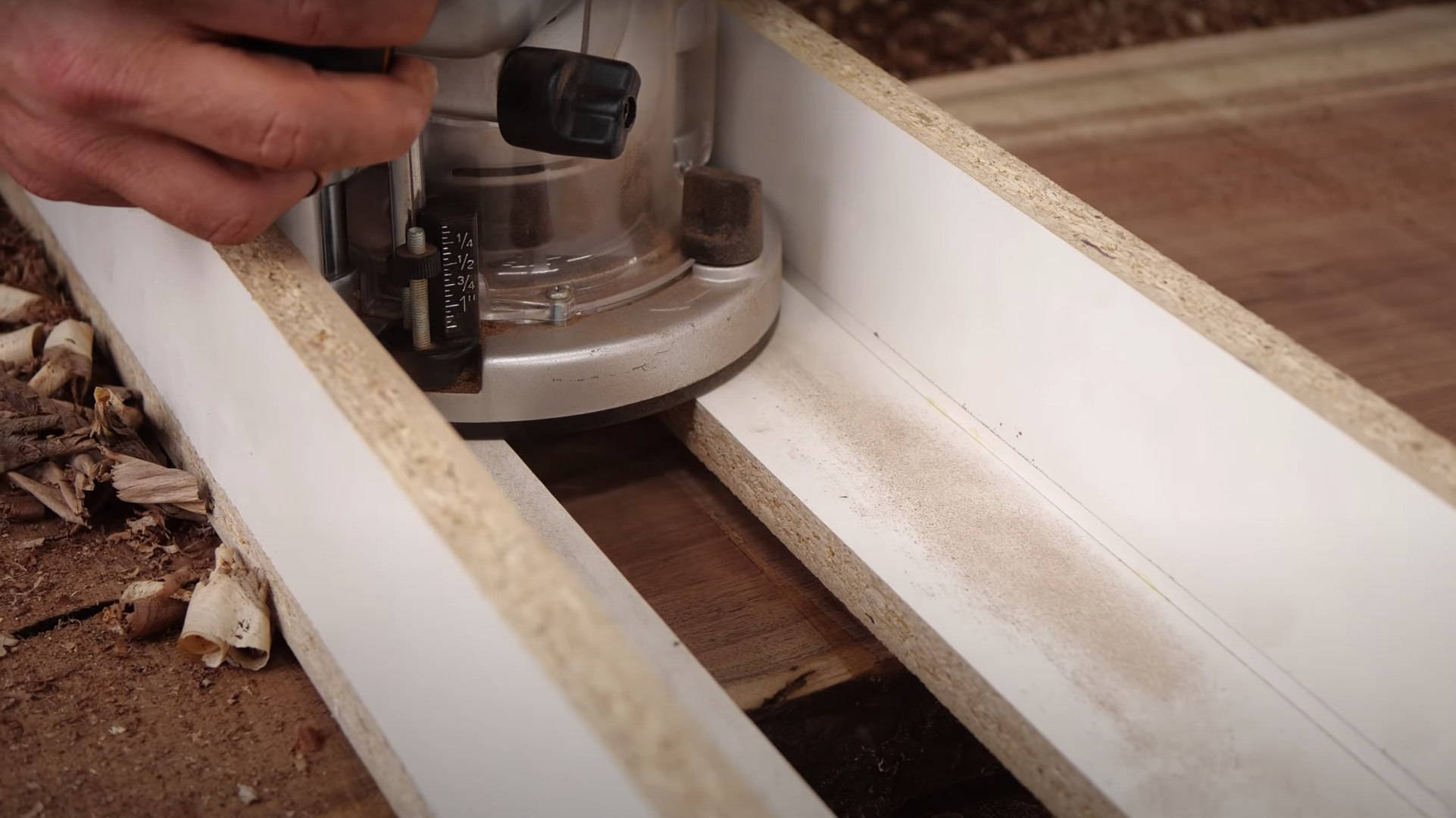 Slab-flattening jig for router