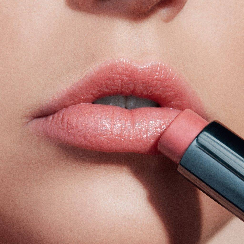 This is What Experts Say Your Lipstick Should Actually Do — Rustans.com
