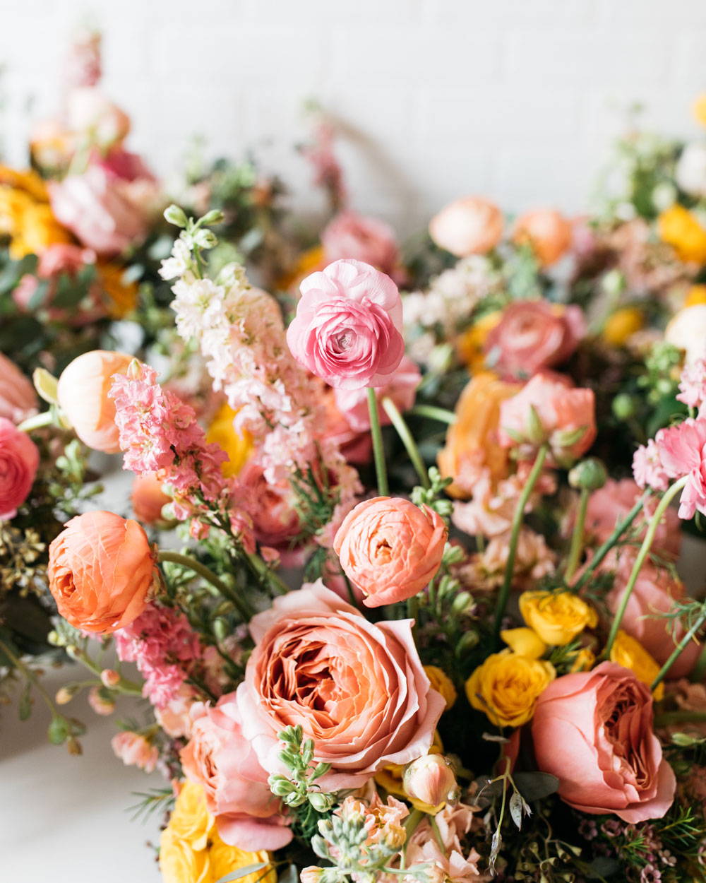 floral-arrangement-colorful