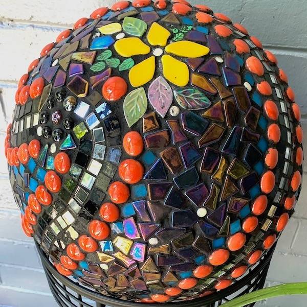 How to make a mosaic gazing ball
