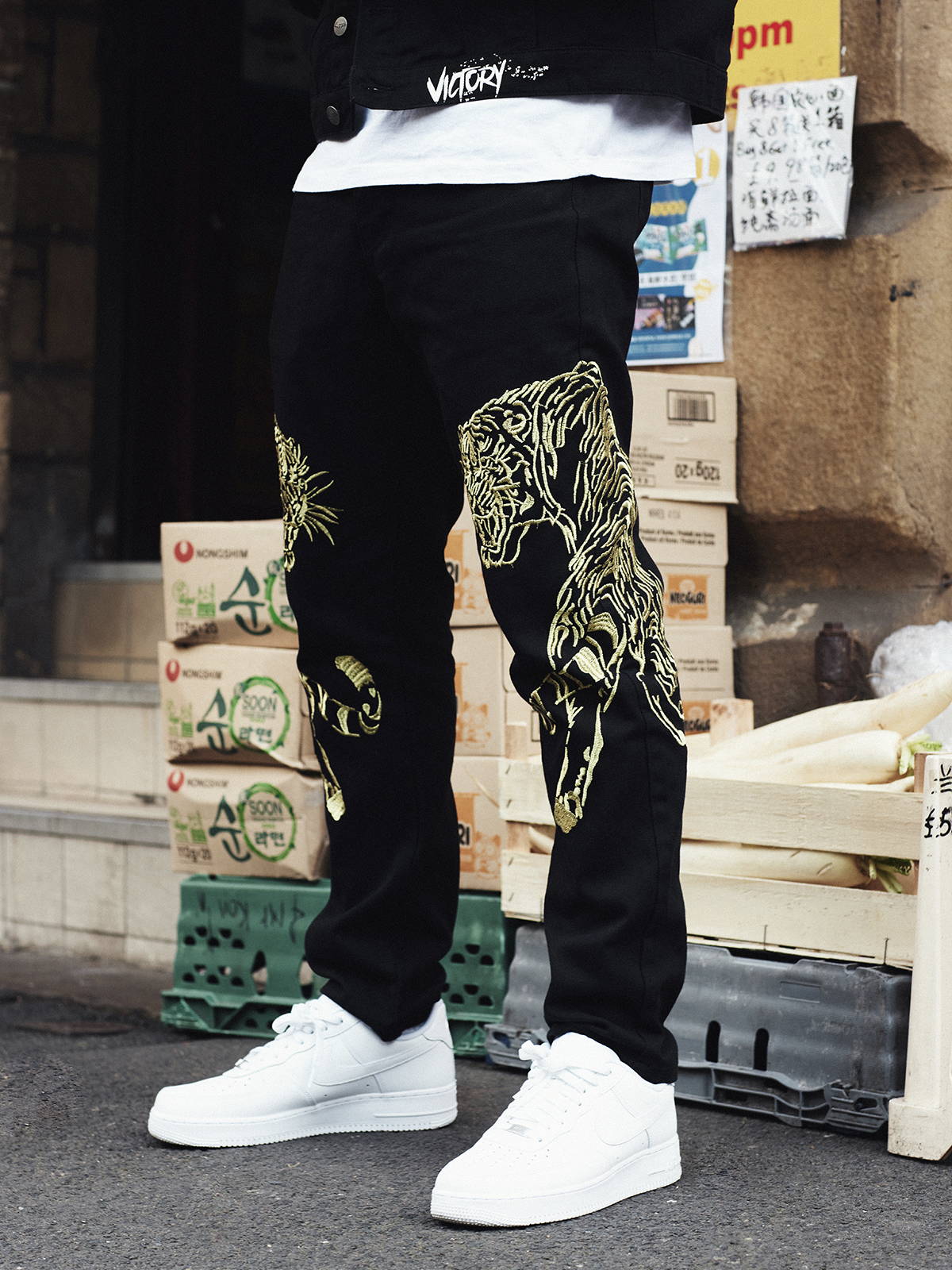 AW22 clothing style