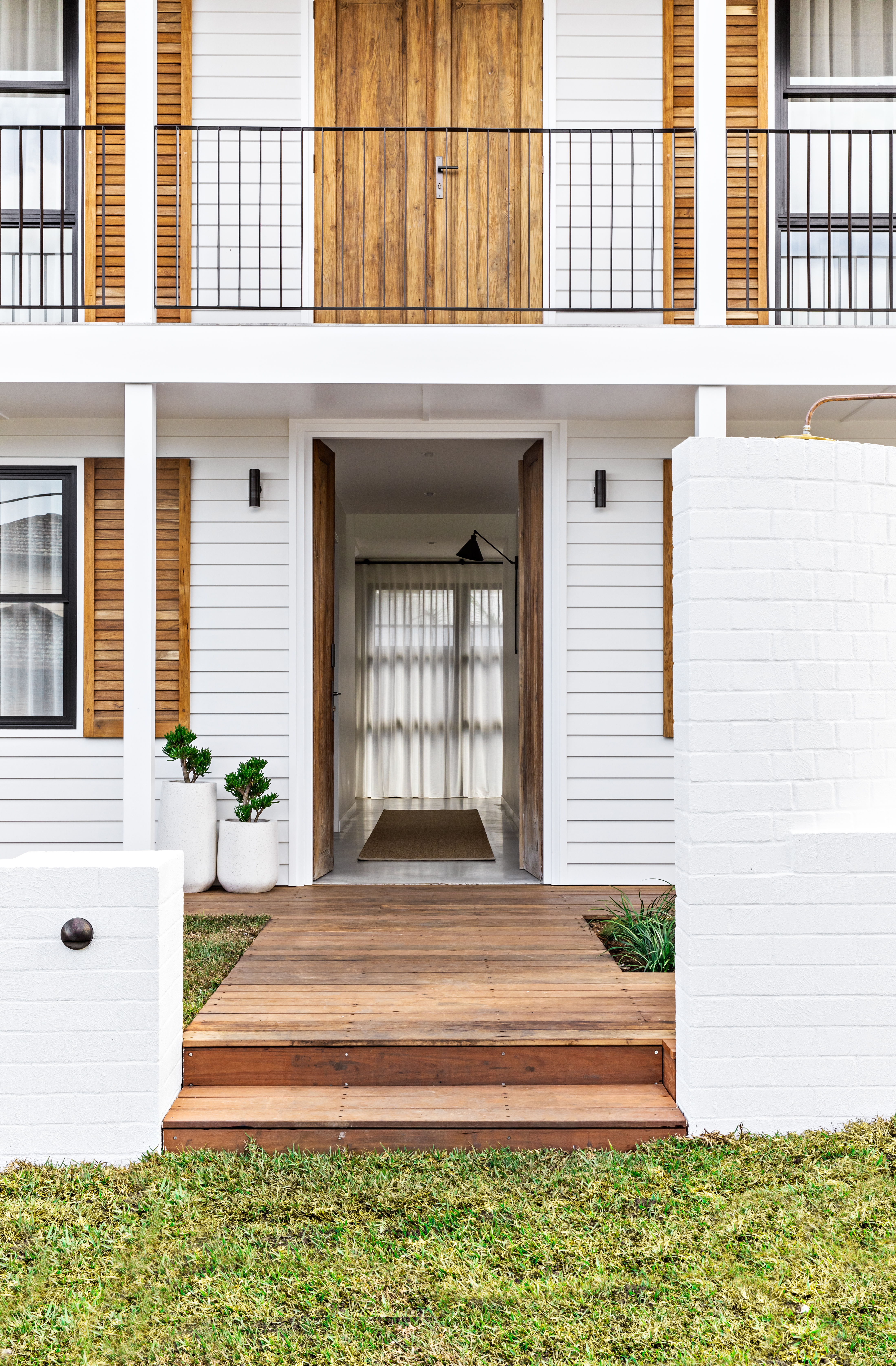The Pause | Exterior Contemporary Coastal Design 