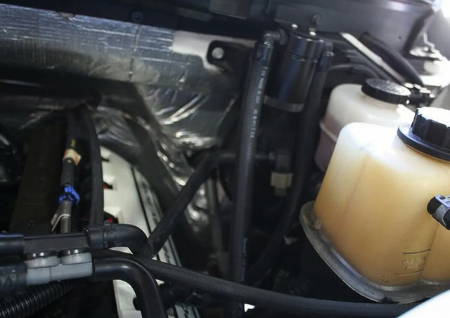 3 Huge Reasons You Need to Install an Air Oil Separator ASAP - IAG Off-Road
