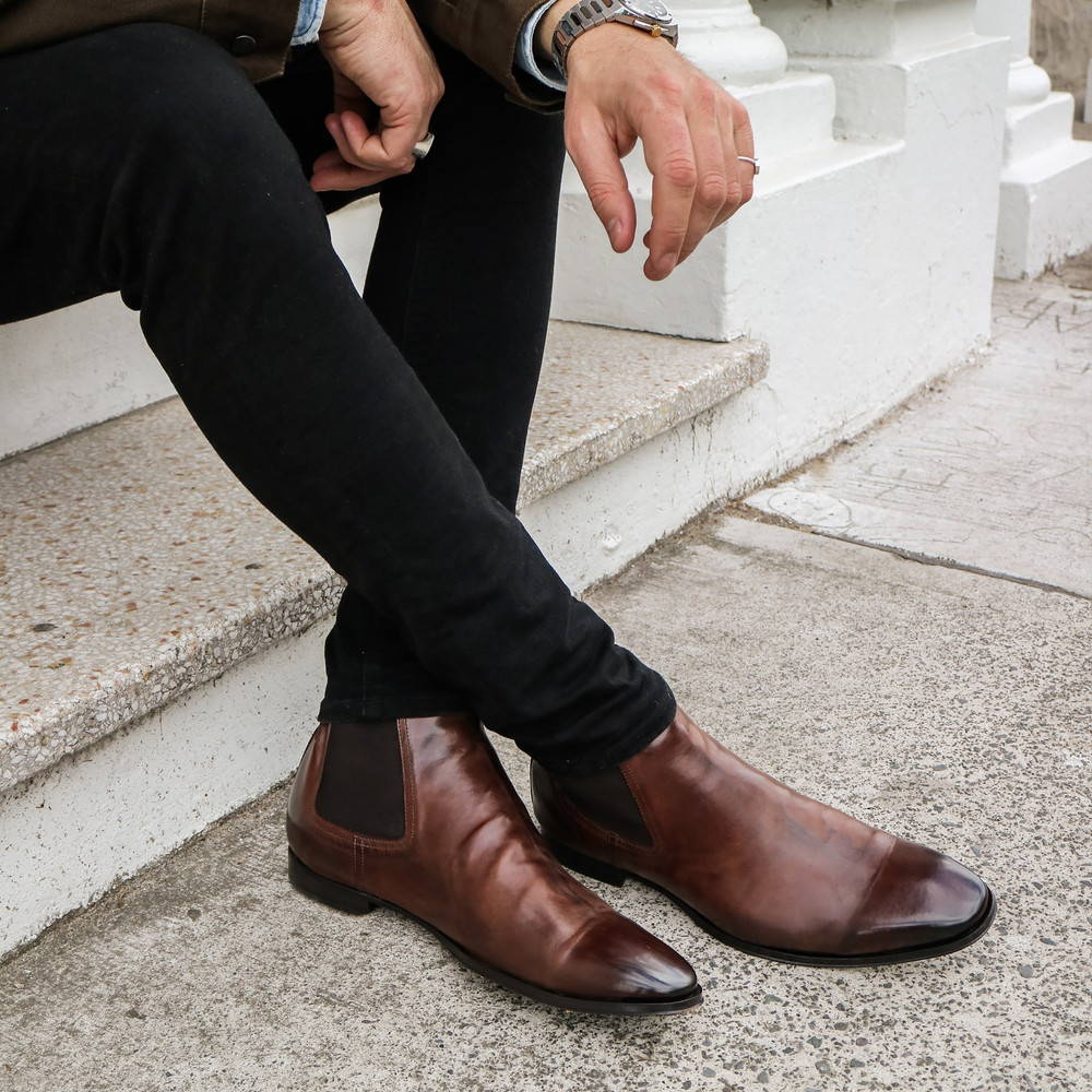How To Style Men's Suede Chelsea Boots - Aquila