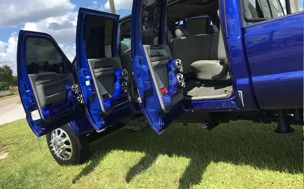 HornBlasters Custom Six-Door 2006 Ford F650 Show Truck