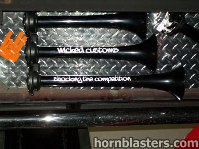Wicked Customs's 2000 Ford Excursion Train Horn Install