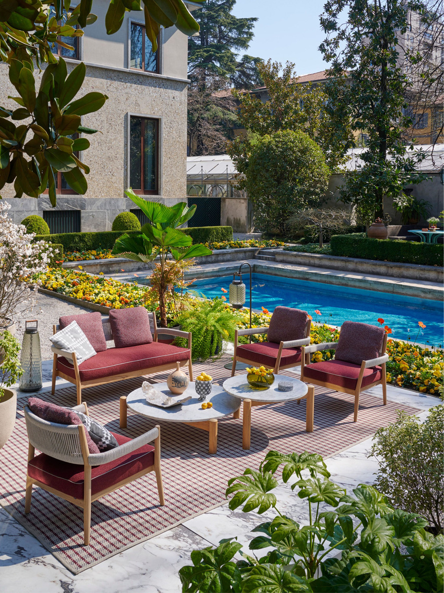 CASSINA OUTDOOR SETTING OVERSEAS DESIGN