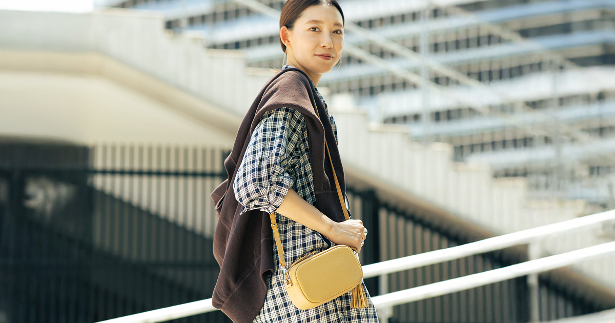 Carrying my LIFE vol.7 フリーランスPR 水口 絢詠さん – 土屋鞄製造所